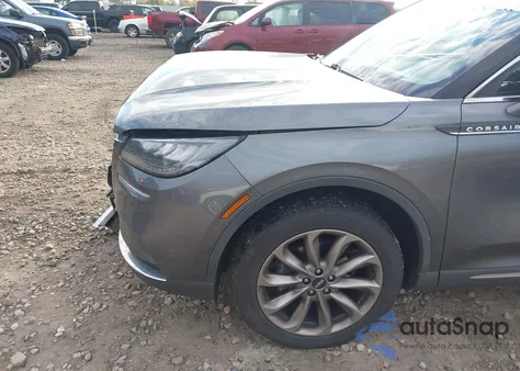 2021 Lincoln Corsair Standard z USA, uszkodzony, nr VIN 5LMCJ1D96MUL16812